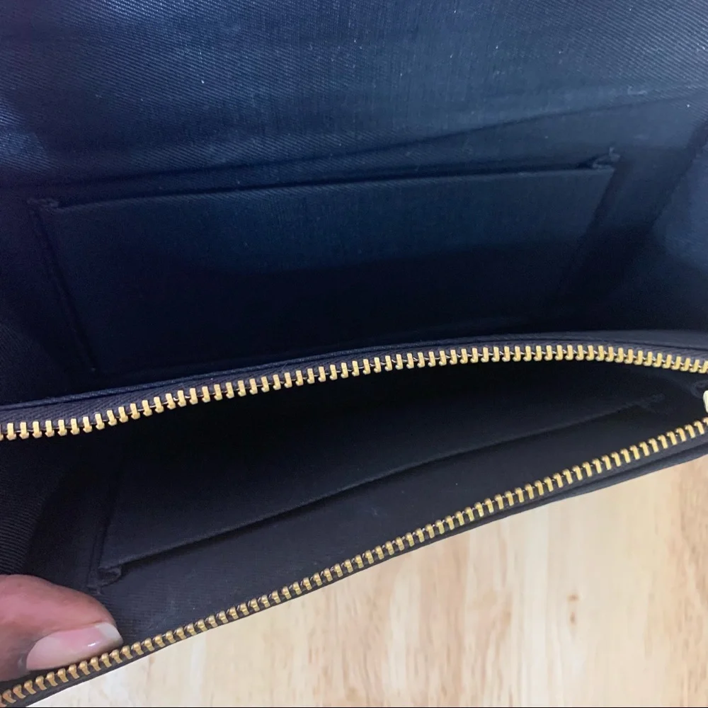 Vintage‎ Beautiful Embroidered Black Wallet